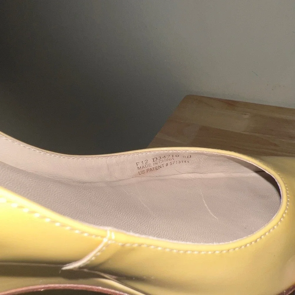 Cole Haan Nike Air Tan Patent Leather Wedge Pumps Round Toe D34710 8B